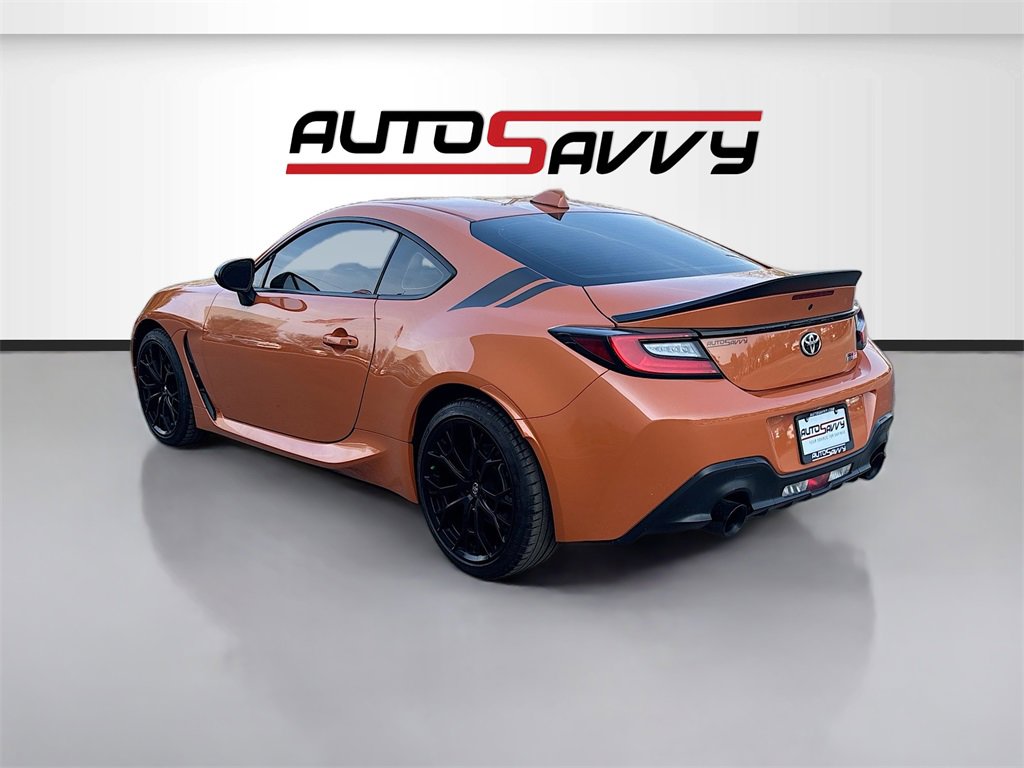 Used 2023 Toyota GR86 10th Anniversary SE image 5