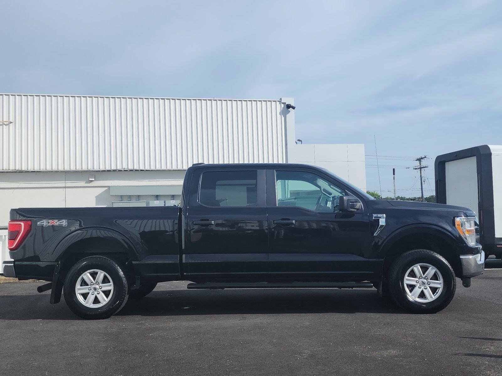 Used 2021 Ford F150 XLT w/ Trailer Tow Package AWD/4WD image 6