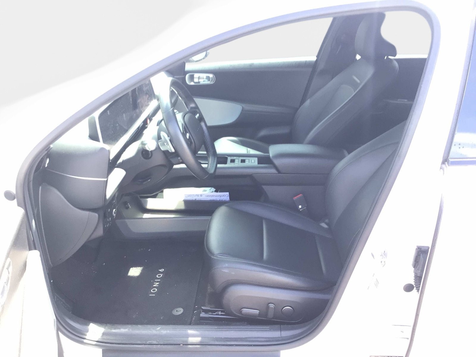 Used 2023 Hyundai Ioniq 6 Limited w/ Cargo Package RWD image 9