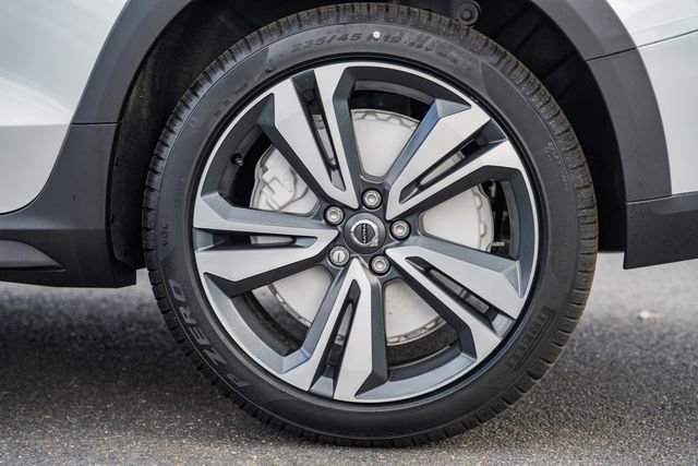 New 2026 Volvo V60 B5 Cross Country Plus w/ Protection Package Premier image 19