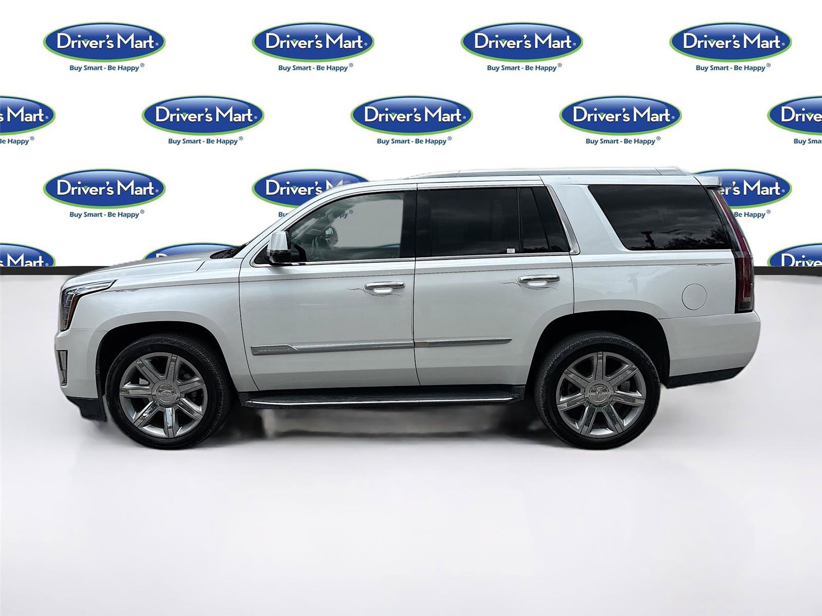 Used 2016 Cadillac Escalade Luxury RWD image 4