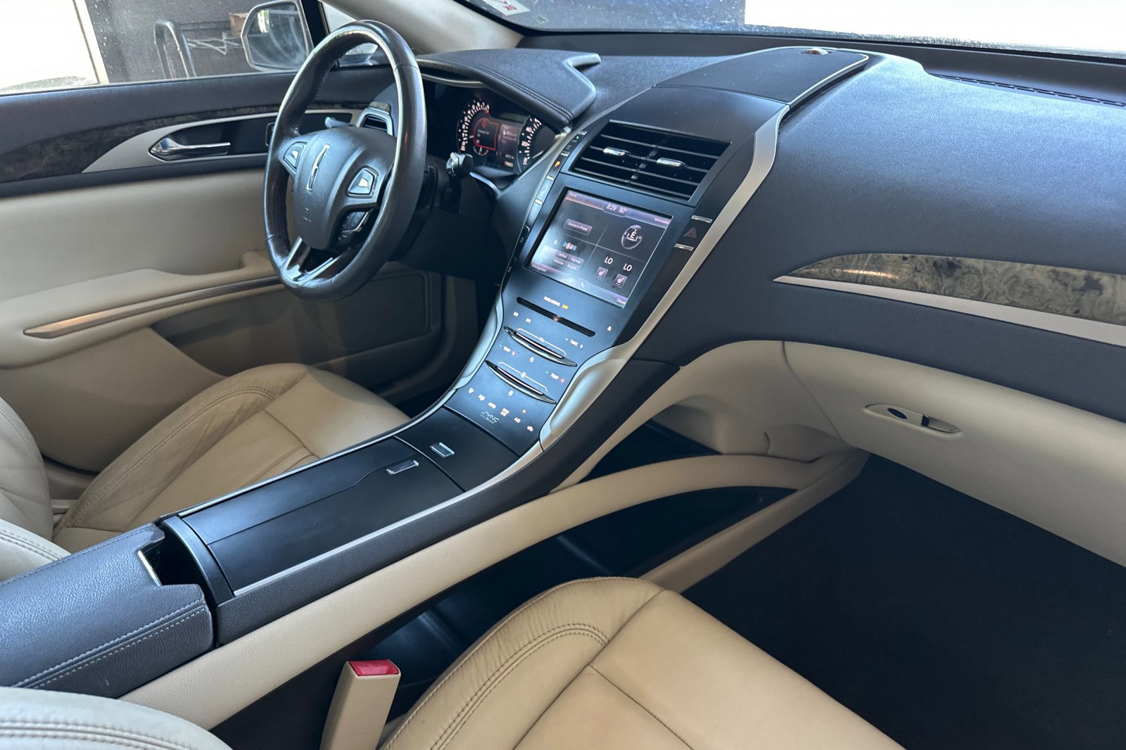 Used 2013 Lincoln MKZ FWD image 15