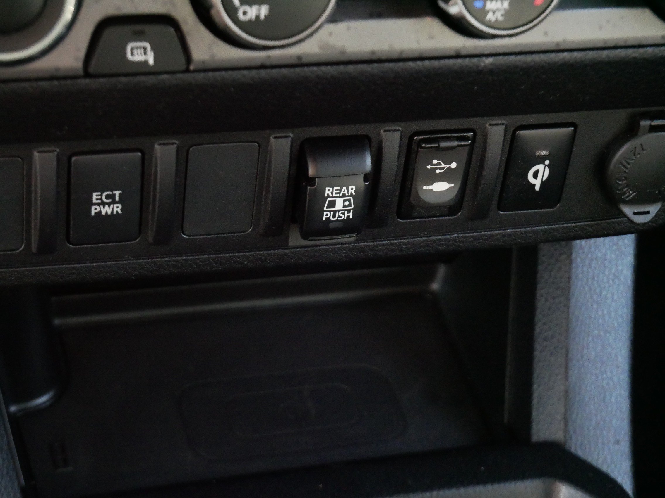 Certified 2019 Toyota Tacoma TRD Sport AWD/4WD image 30