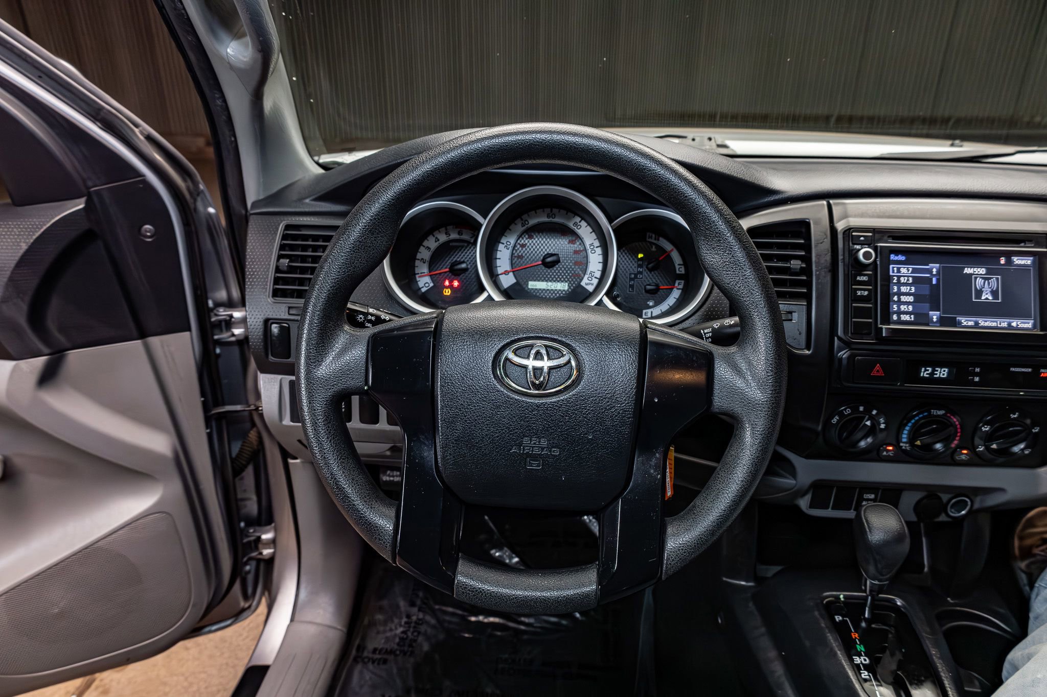 Used 2014 Toyota Tacoma 2WD Regular Cab image 14