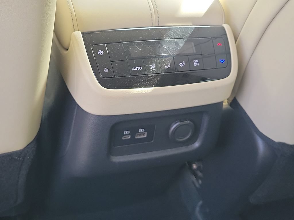 Used 2023 INFINITI QX60 Luxe w/ Cargo Package AWD/4WD image 12