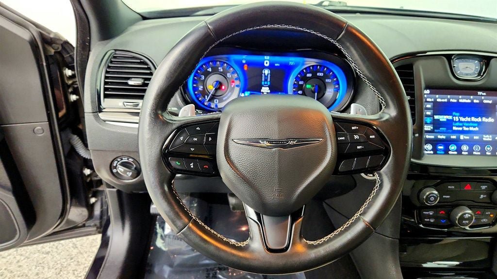 Used 2020 Chrysler 300 S AWD/4WD image 13