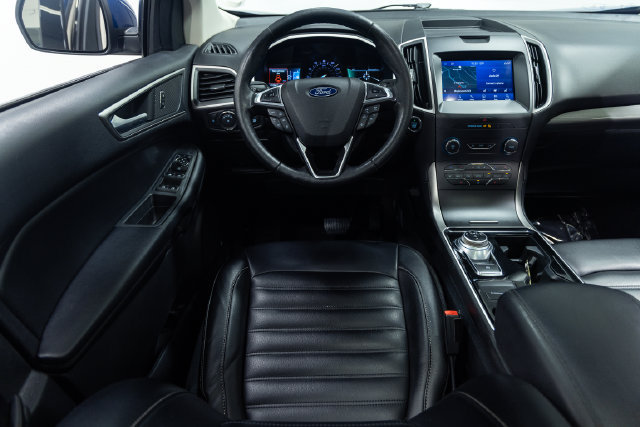 Used 2020 Ford Edge SEL w/ Convenience Package FWD image 3