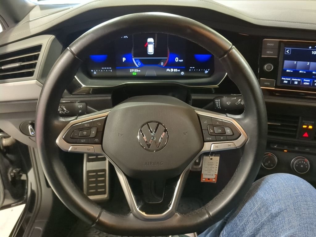 Used 2024 Volkswagen Jetta Sport image 2