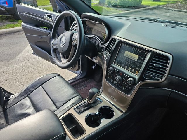 Used 2017 Jeep Grand Cherokee Limited w/ Luxury Group II image 21