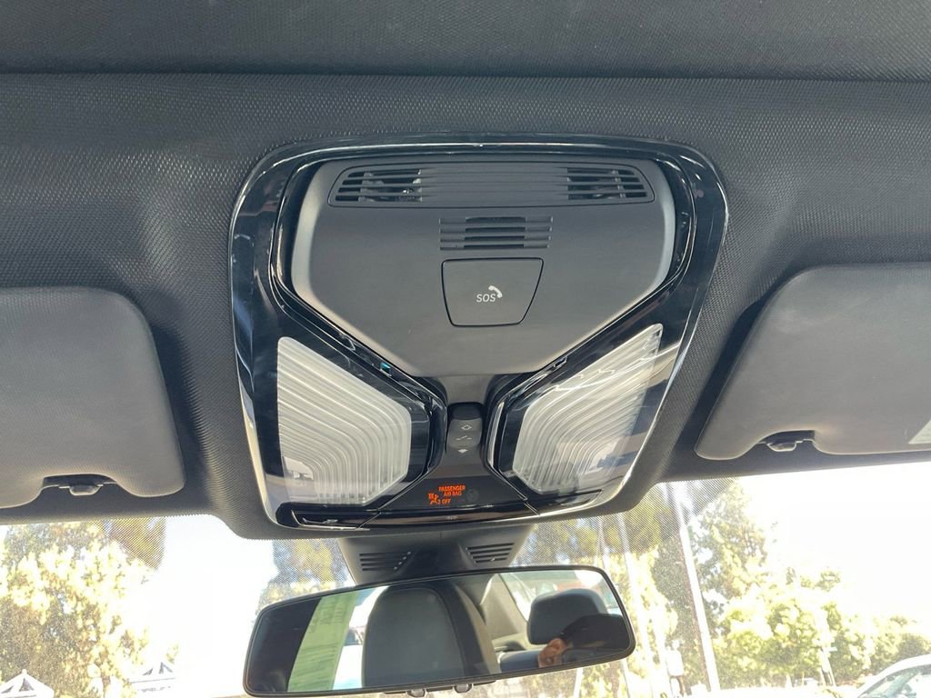 Used 2023 BMW 330e image 24