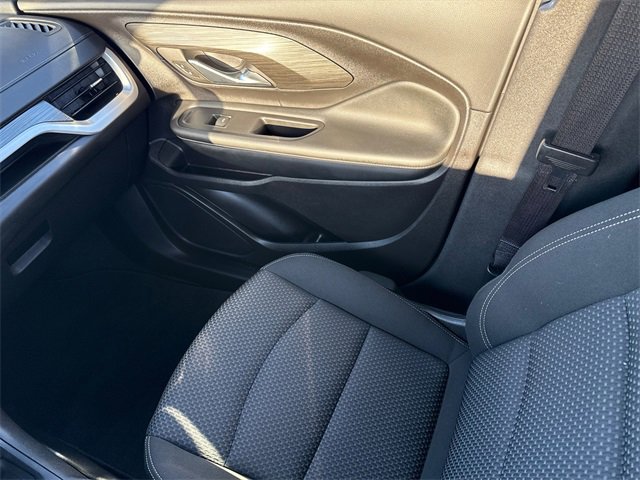 Used 2024 GMC Terrain SLE w/ Driver Convenience Package image 16