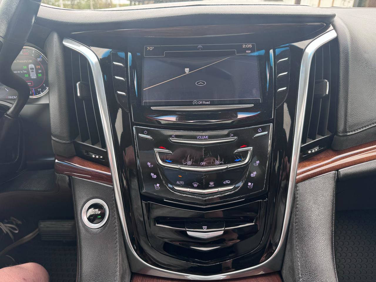 Used 2016 Cadillac Escalade Premium image 22