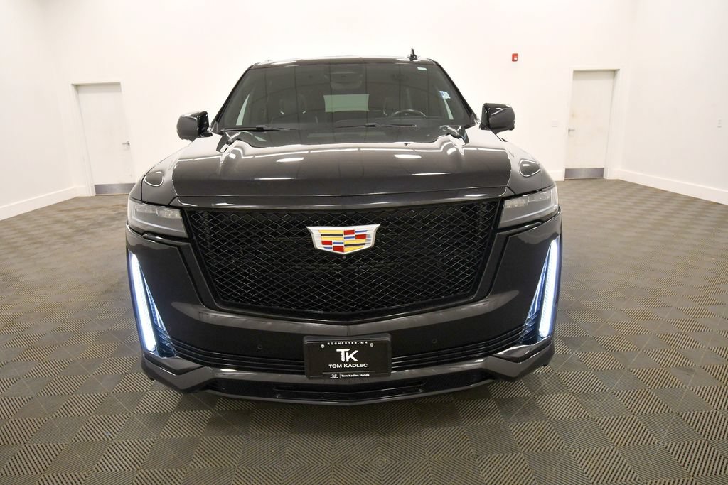 Used 2022 Cadillac Escalade Sport w/ Touring Package AWD/4WD image 12
