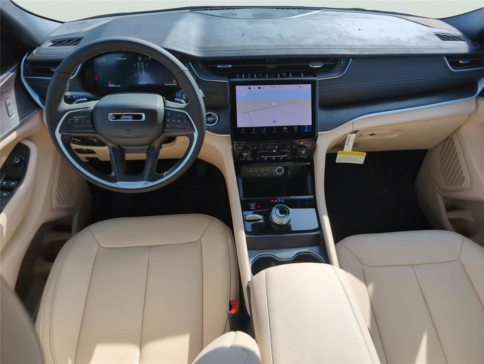 New 2025 Jeep Grand Cherokee Limited w/ Trailer Tow Package image 33