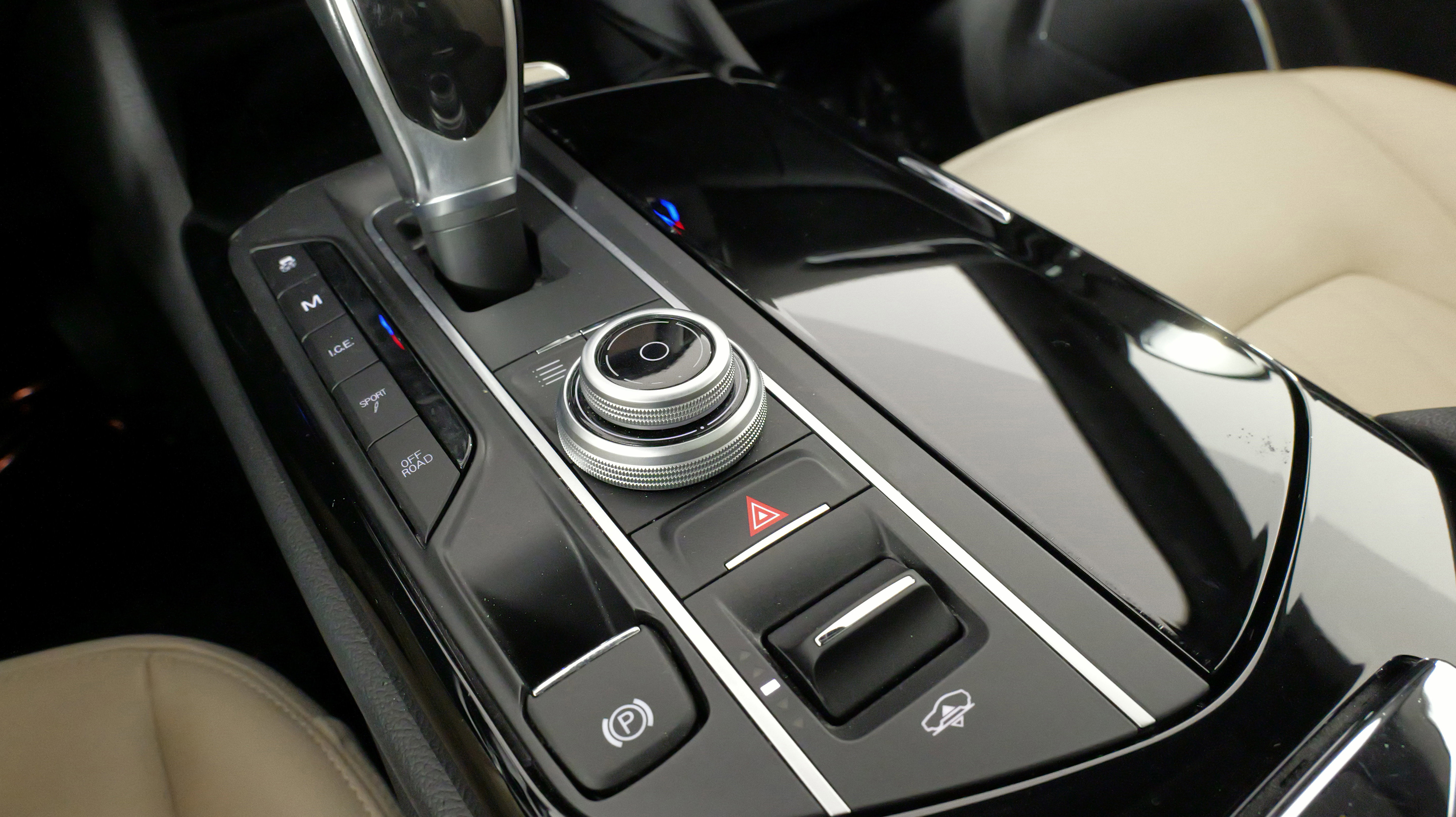 Used 2018 Maserati Levante image 58