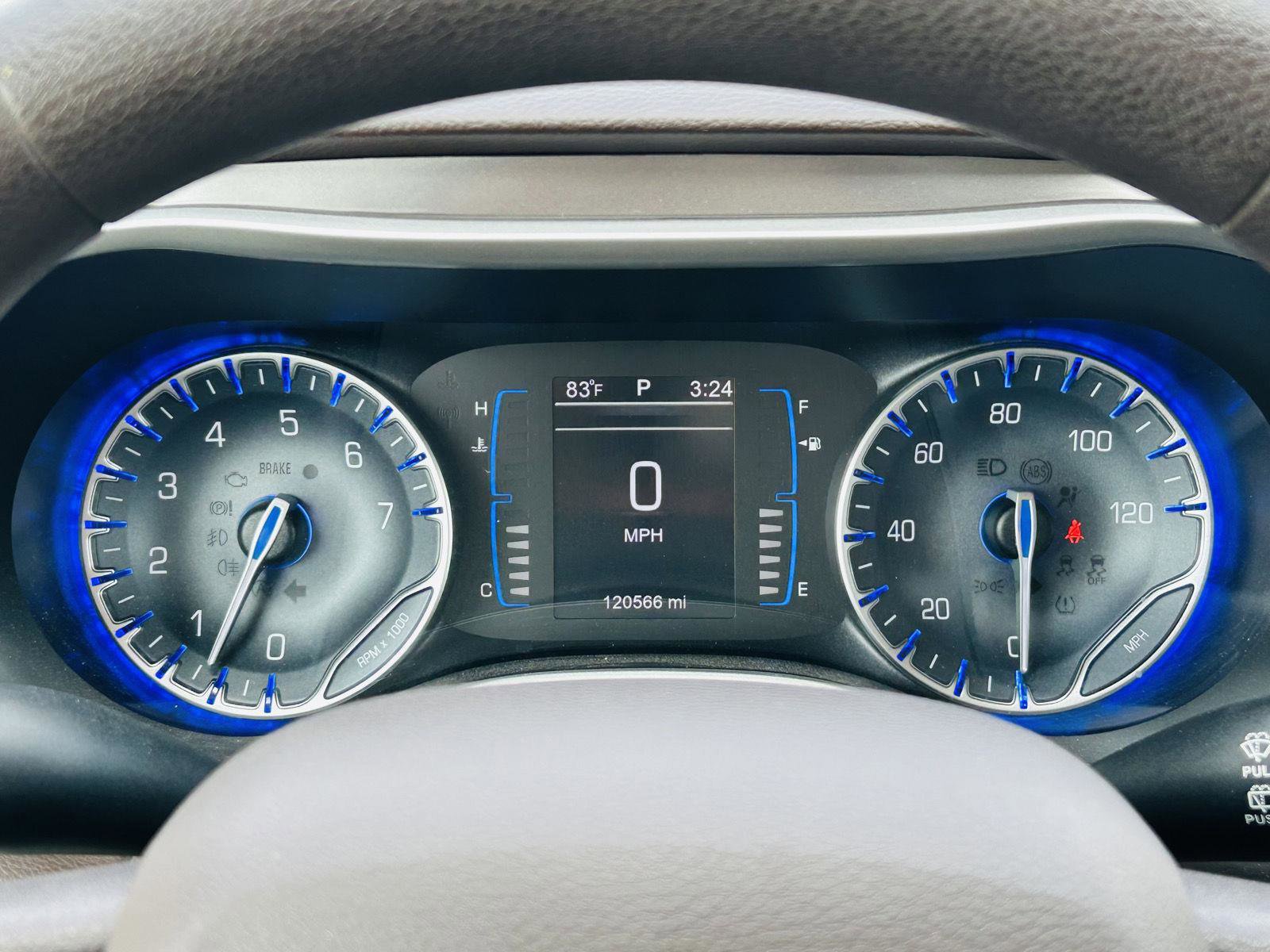 Used 2017 Chrysler Pacifica Touring w/ Tire & Wheel Group image 15