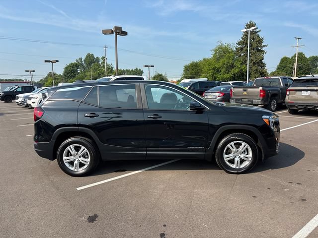 Used 2024 GMC Terrain SLE AWD/4WD image 29