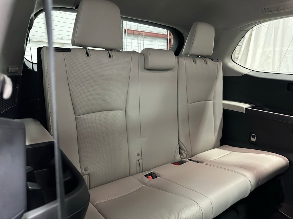 Used 2025 Toyota Grand Highlander AWD image 60