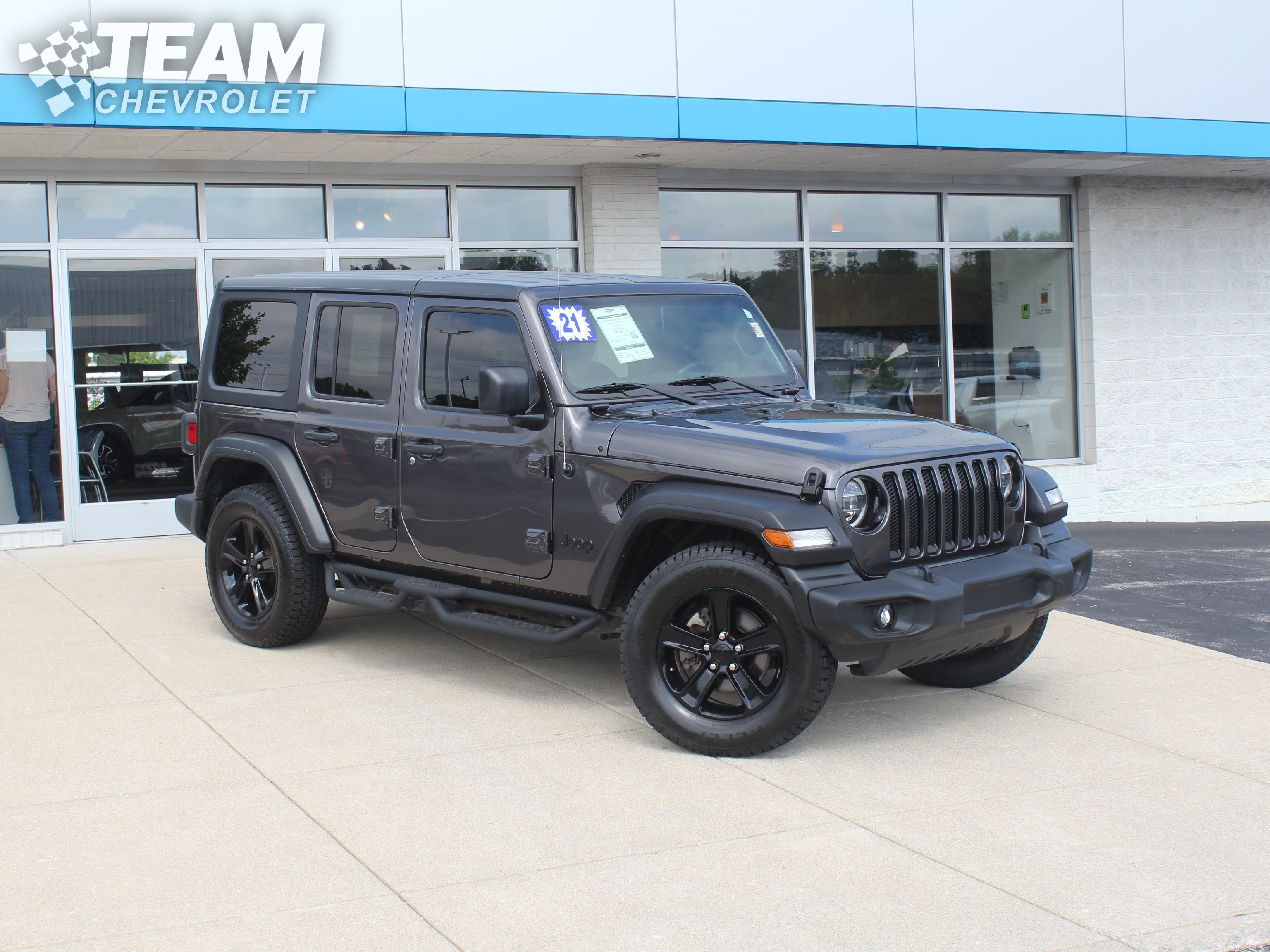 Used 2021 Jeep Wrangler Unlimited Sport AWD/4WD image 2
