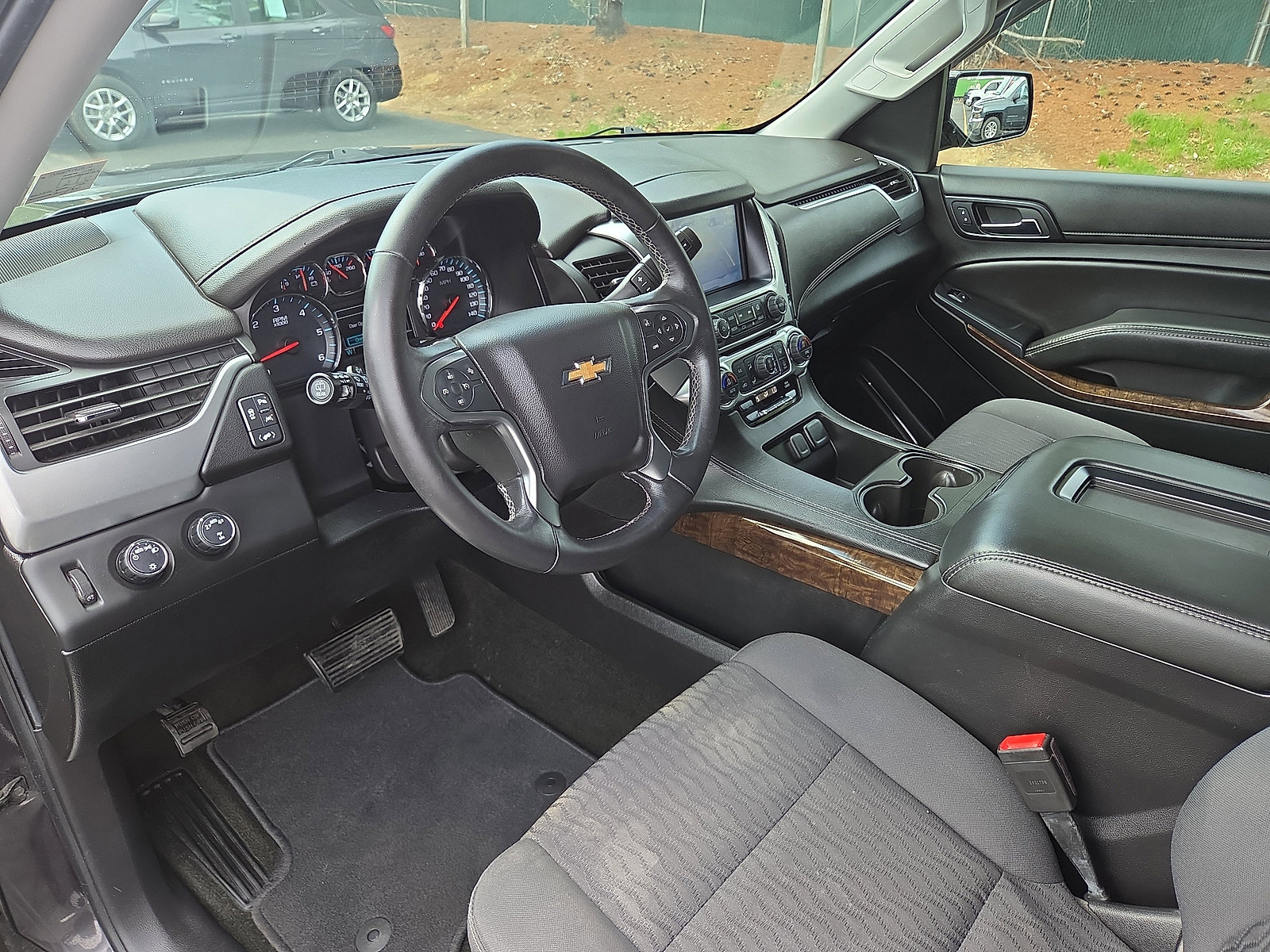 Used 2017 Chevrolet Tahoe LS w/ Enhanced Driver Alert Package image 15