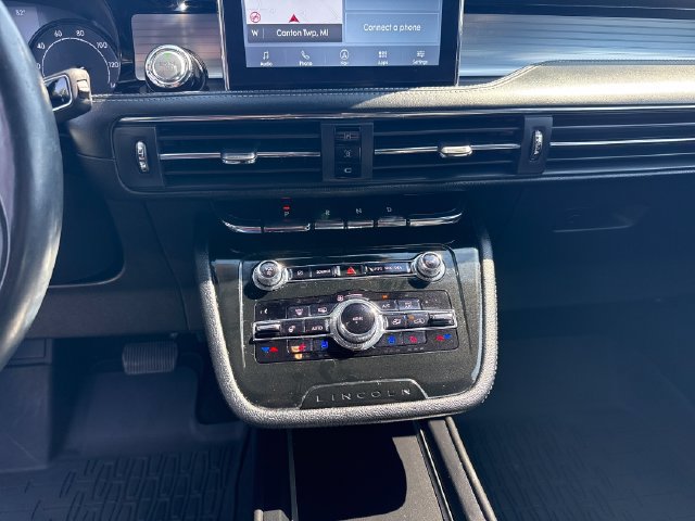 Certified 2020 Lincoln Corsair AWD w/ Equipment Group 101A image 20