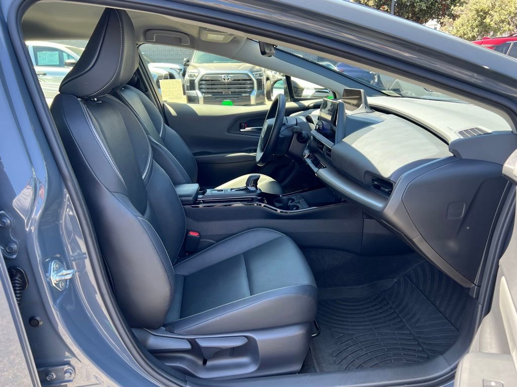Used 2024 Toyota Prius XLE image 21