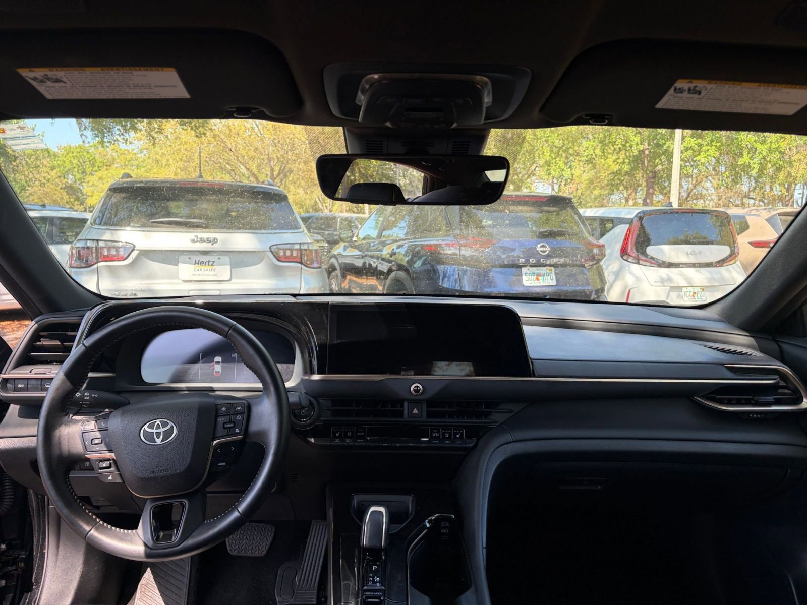 Used 2025 Toyota Crown XLE image 29