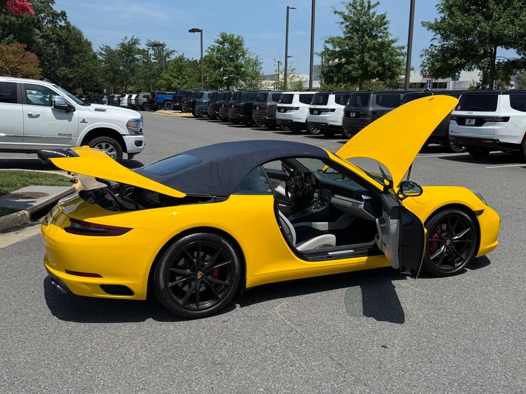 Used 2019 Porsche 911 Carrera RWD image 37