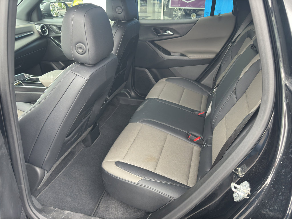 Used 2025 Chevrolet Equinox LT w/ Convenience Package II image 11