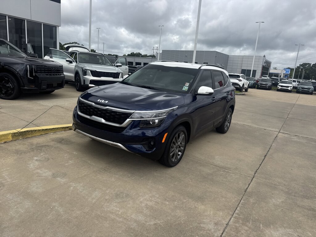 Certified 2023 Kia Seltos S FWD image 4