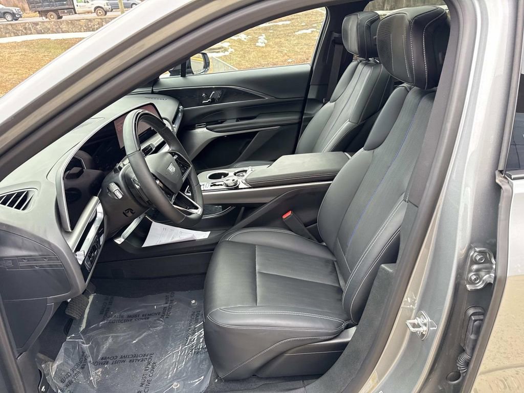 Certified 2024 Cadillac Lyriq Luxury w/ LPO, Floor Liner Package image 16