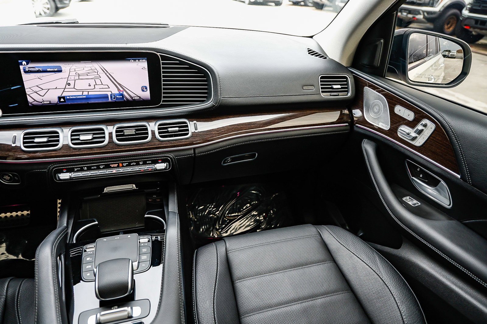 Certified 2024 Mercedes-Benz GLS 450 4MATIC image 15