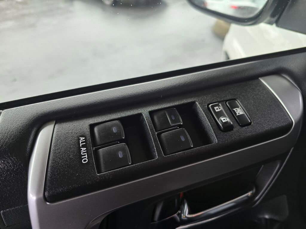 Used 2024 Toyota 4Runner SR5 Premium w/ Moonroof Package AWD/4WD image 26