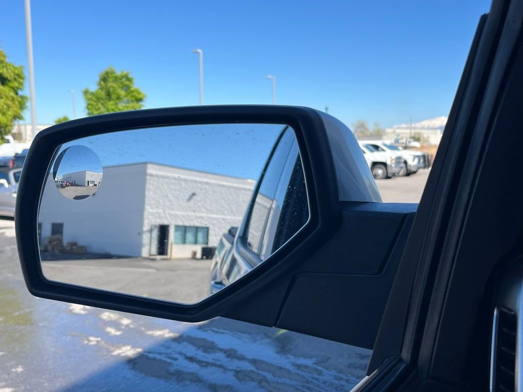 Used 2017 Chevrolet Silverado 1500 LT w/ Trailering Package image 4