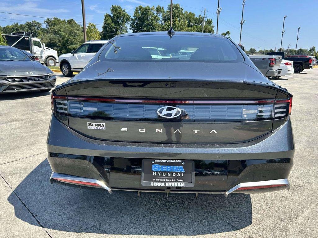 New 2026 Hyundai Sonata SEL FWD image 29