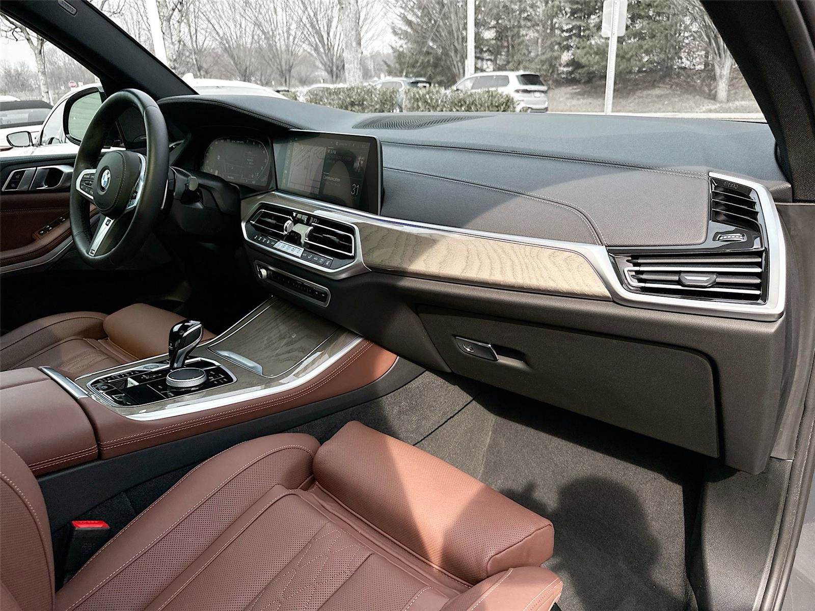 Used 2023 BMW X5 M50i w/ Climate Comfort Package image 31