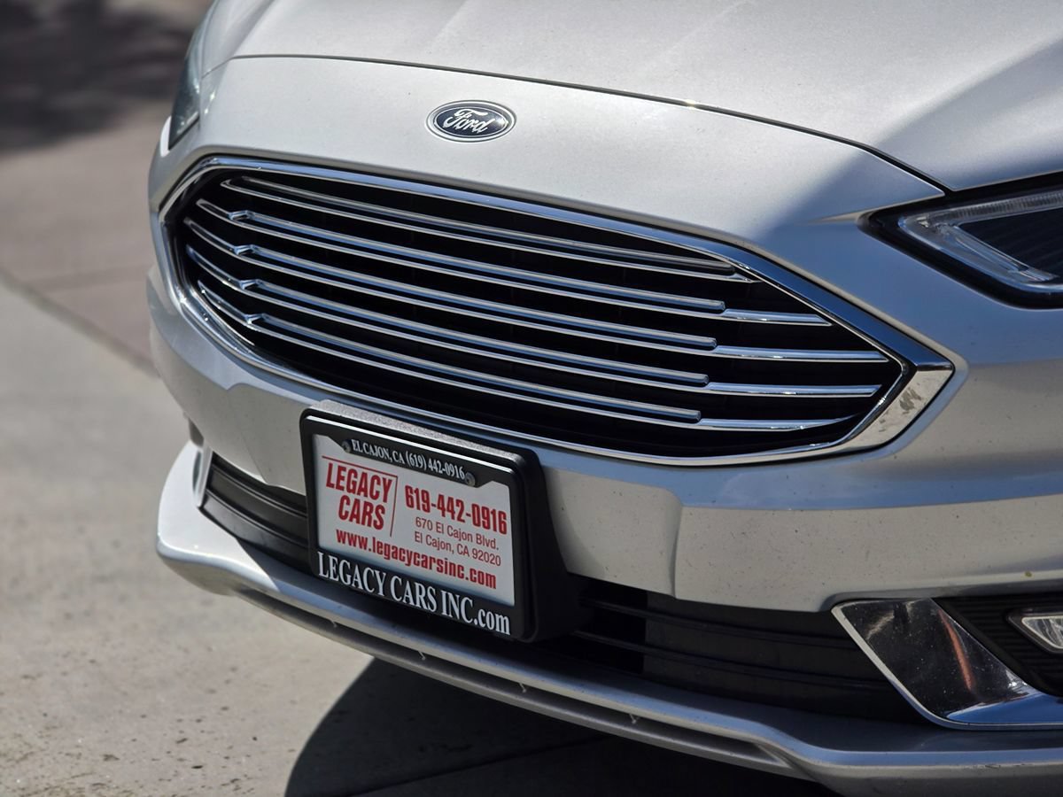 Used 2017 Ford Fusion Energi Titanium FWD image 7