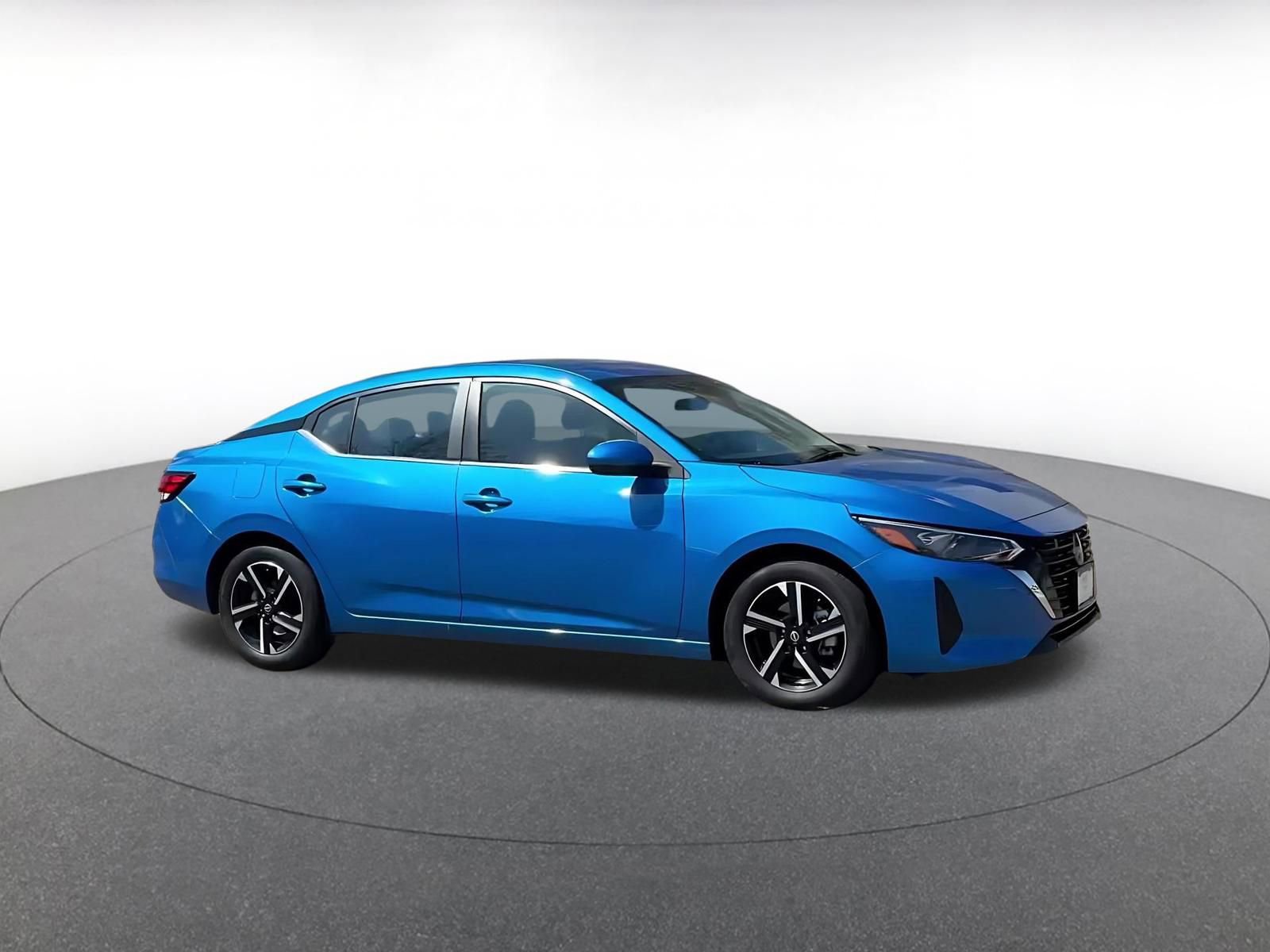 Used 2025 Nissan Sentra SV FWD video 2