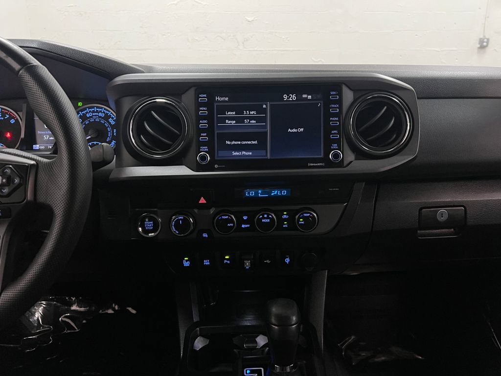 Used 2022 Toyota Tacoma TRD Off-Road image 18