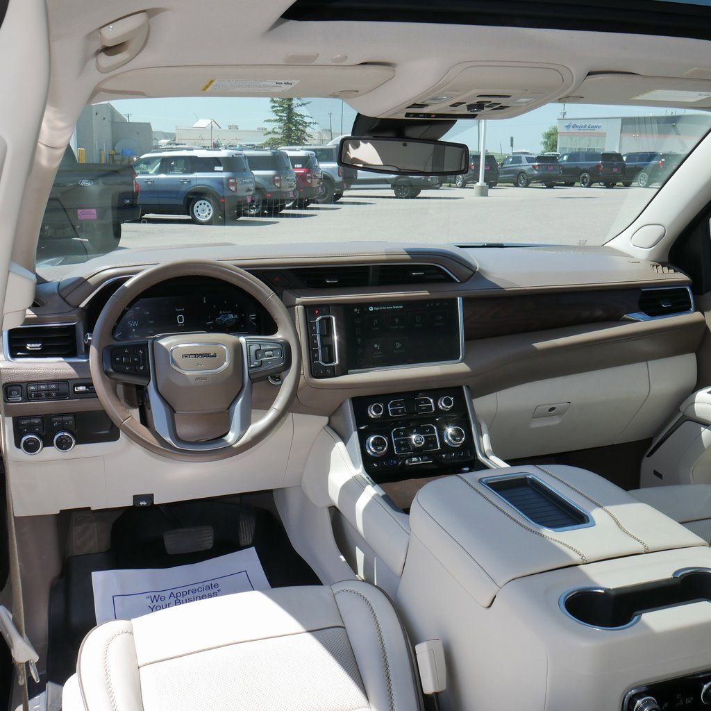 Used 2023 GMC Yukon XL Denali image 64