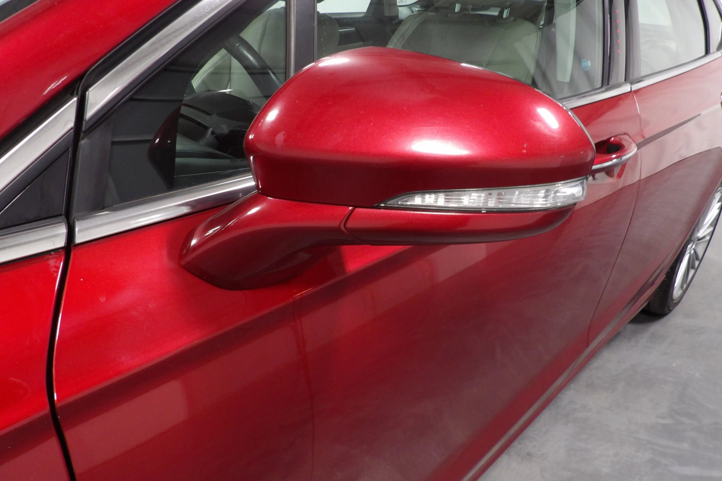 Used 2015 Ford Fusion Titanium image 8