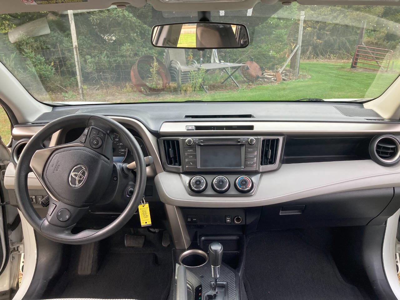 Used 2015 Toyota RAV4 LE image 7