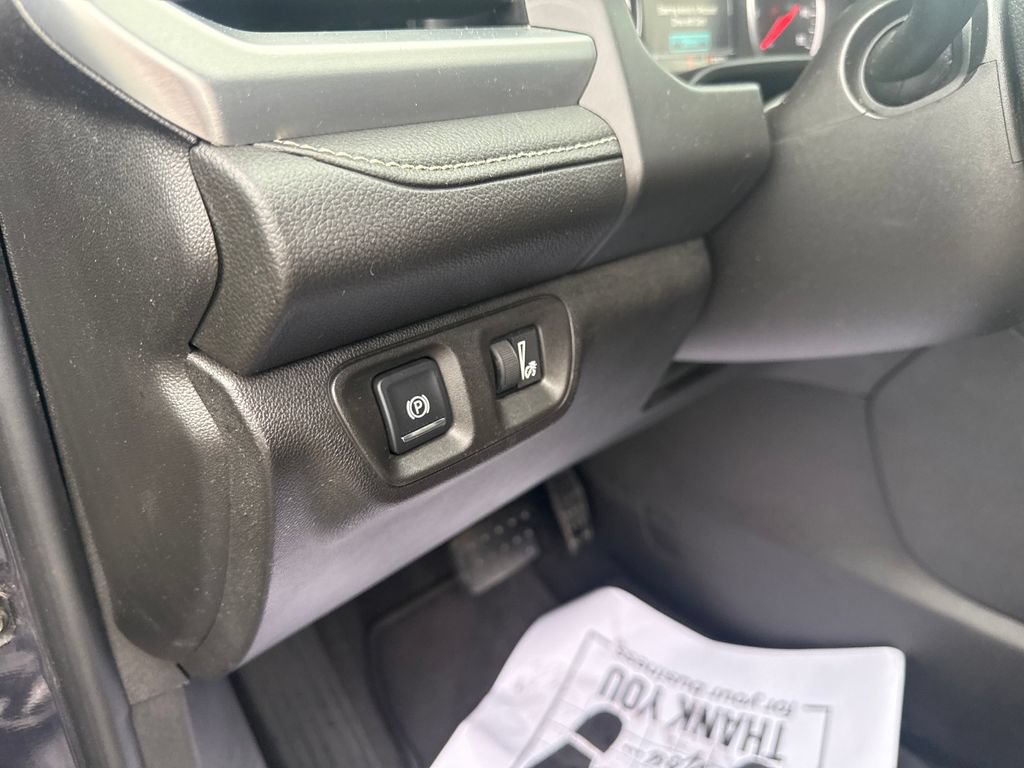 Used 2018 GMC Acadia SLE FWD image 14