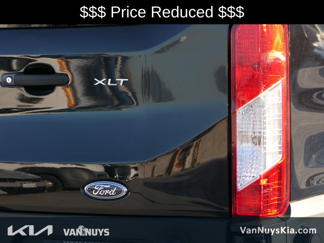 Used 2024 Ford Transit 350 XLT image 3