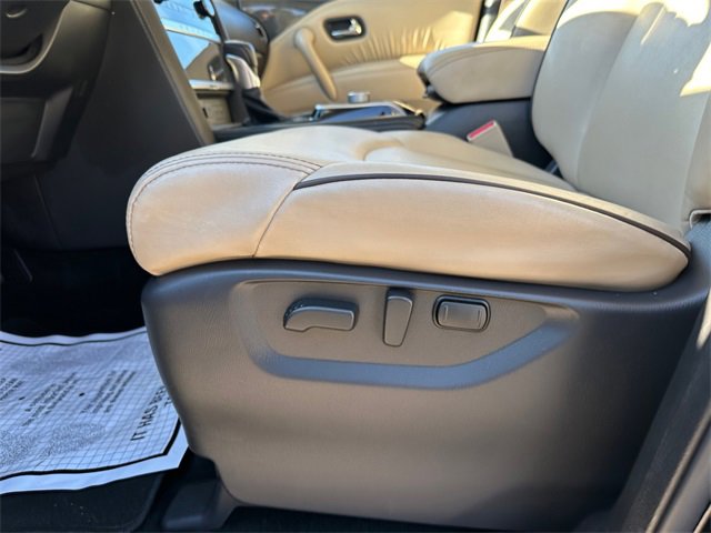 Used 2024 Nissan Armada SV image 21