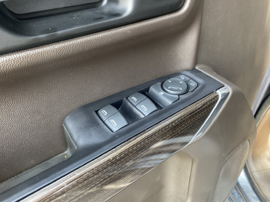 Used 2020 Chevrolet Silverado 1500 LT w/ All-Star Edition AWD/4WD image 18