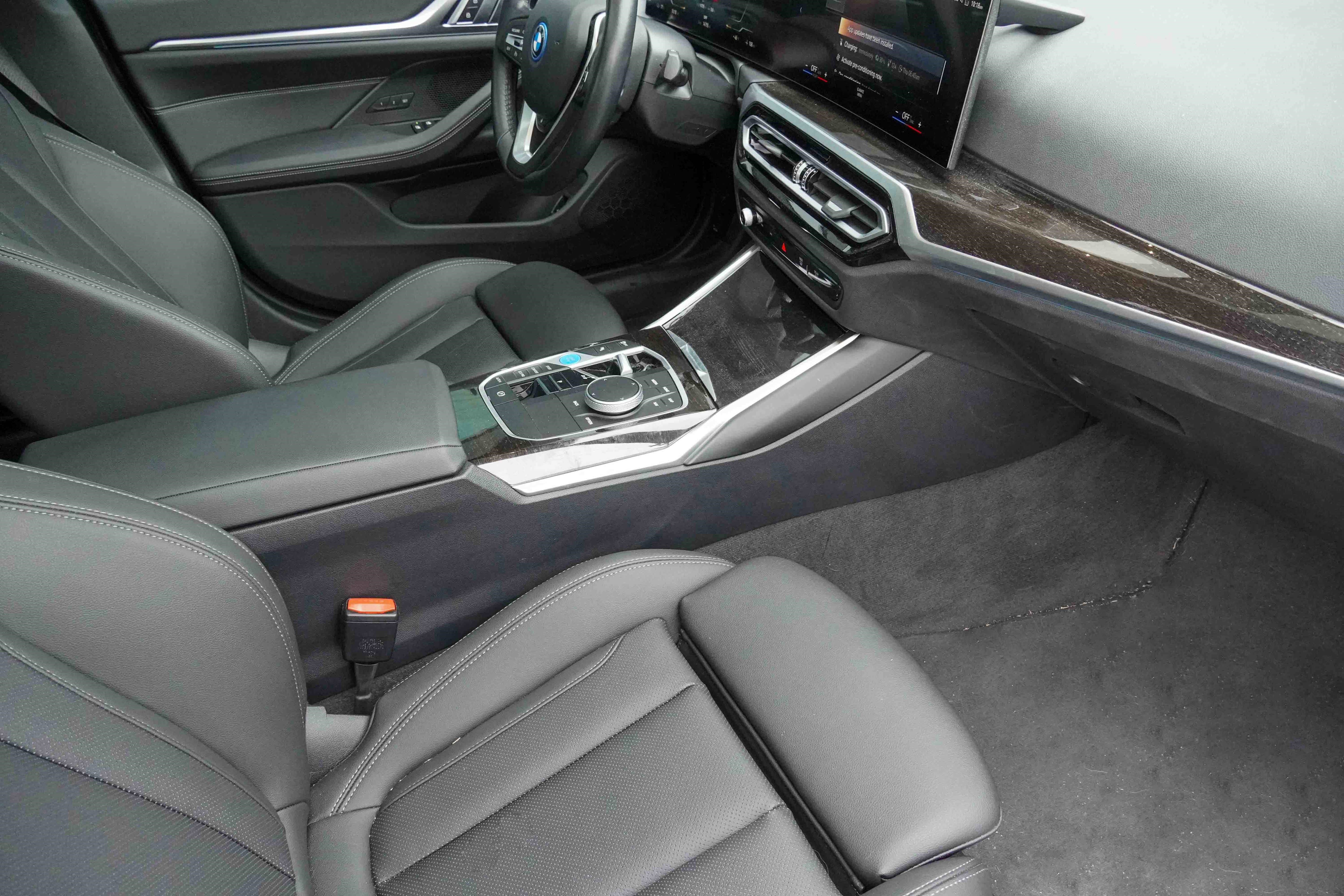 Certified 2023 BMW i4 eDrive35 w/ Premium Package image 10