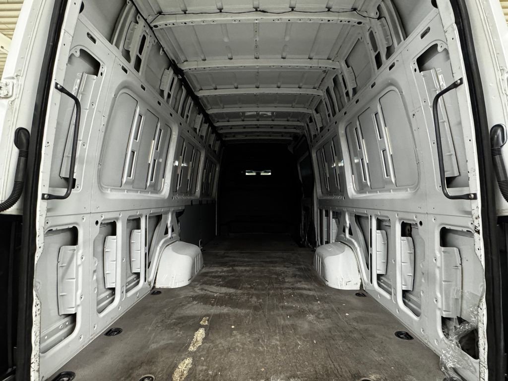 Used 2020 Mercedes-Benz Sprinter 3500 image 16
