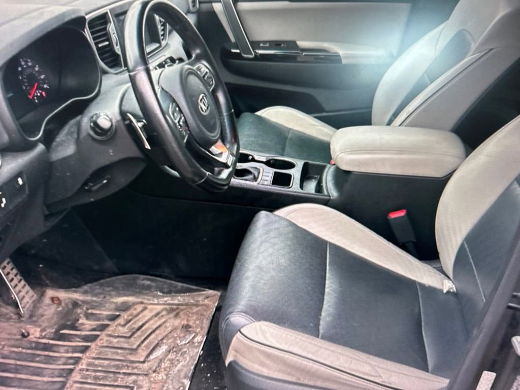 Used 2018 Kia Sportage EX w/ EX Sport Appearance Package AWD/4WD image 8