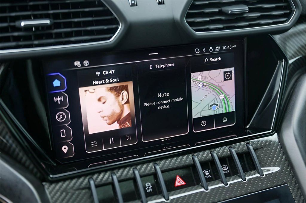 Used 2024 Lamborghini Urus Performante image 18